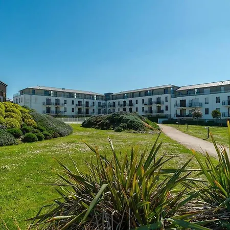Appartement Les Thermes 404 - Appt Proche Avec Piscine Partagee
